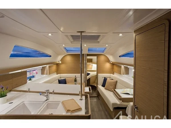 Elan 40 Impression - Yacht Charter Sailica