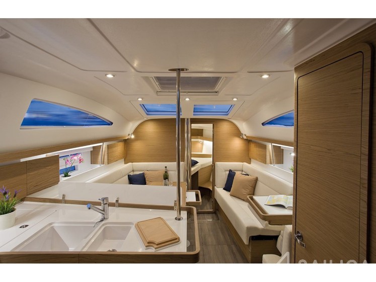 Elan 40 Impression - Yacht Charter Sailica
