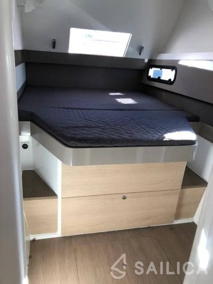 Bali 4.1 - Yacht Charter Sailica