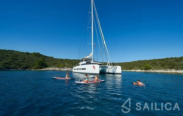 Lagoon Seventy 7 - Yacht Charter Sailica