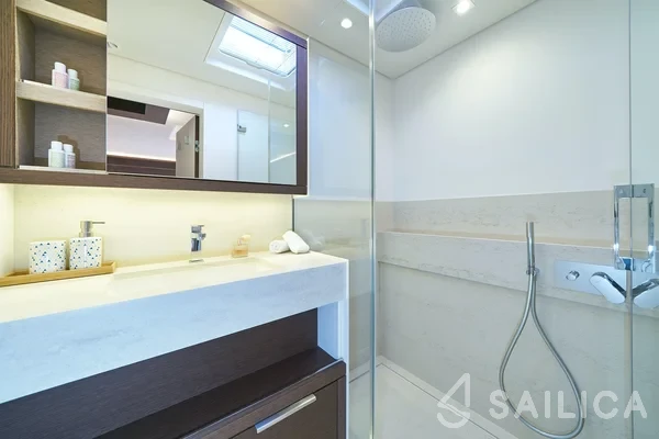 Lagoon Seventy 7 - Yacht Charter Sailica