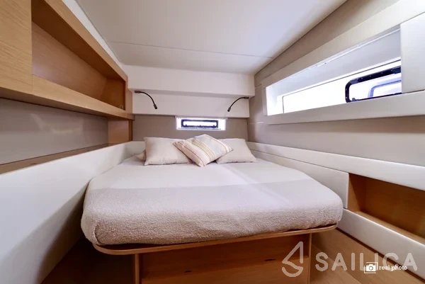 Nautitech 46 Fly - Yacht Charter Sailica