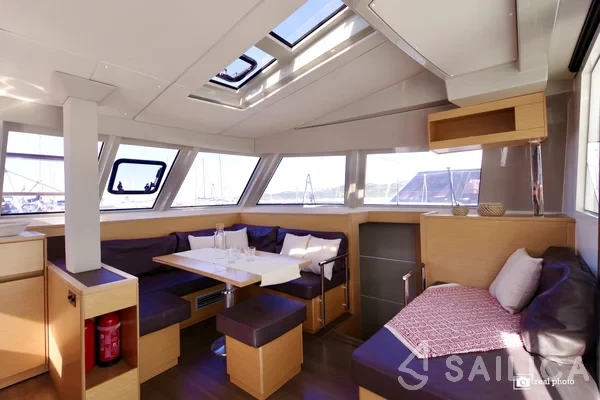 Nautitech 46 Fly - Yacht Charter Sailica