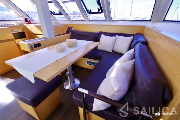 Nautitech 46 Fly - Yacht Charter Sailica