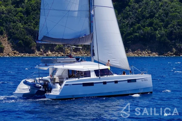 Nautitech 46 Fly - Yacht Charter Sailica