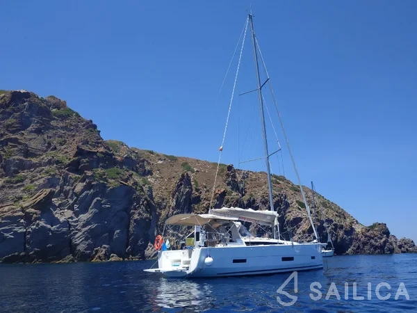 Dufour 390 Grand Large - Yacht Charter Sailica