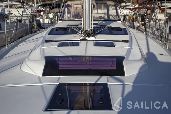 Dufour 430 Grand Large - Yacht Charter Sailica