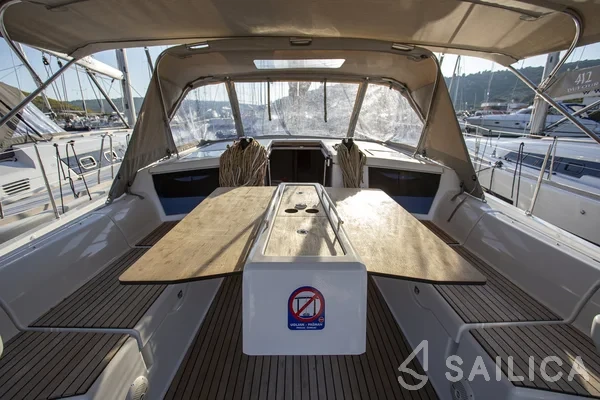 Dufour 430 Grand Large - Yacht Charter Sailica