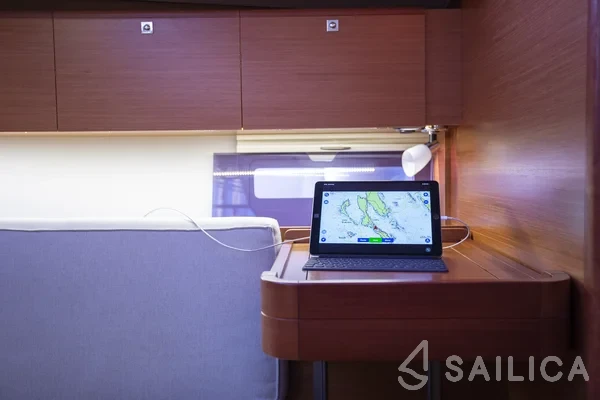 Dufour 360 GL - Yacht Charter Sailica
