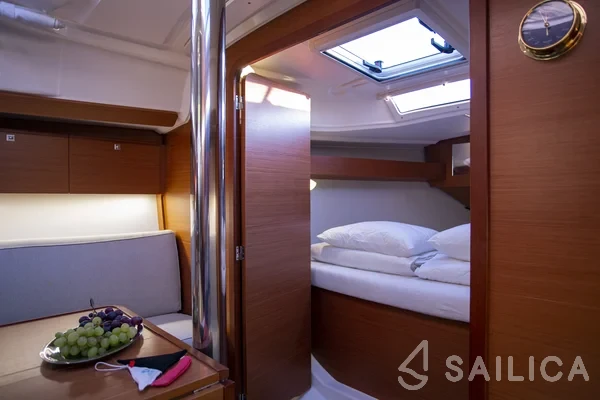 Dufour 360 GL - Yacht Charter Sailica