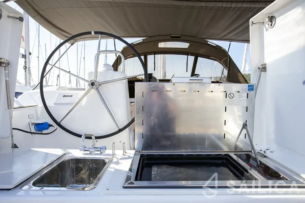 Dufour 460 GL - Yacht Charter Sailica