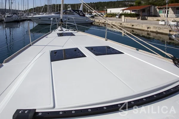 Dufour 460 GL - Yacht Charter Sailica