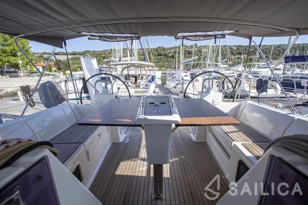 Dufour 460 GL - Yacht Charter Sailica