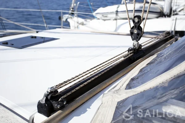 Dufour 412 GL - Yacht Charter Sailica