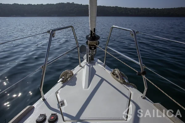 Dufour 412 GL - Yacht Charter Sailica