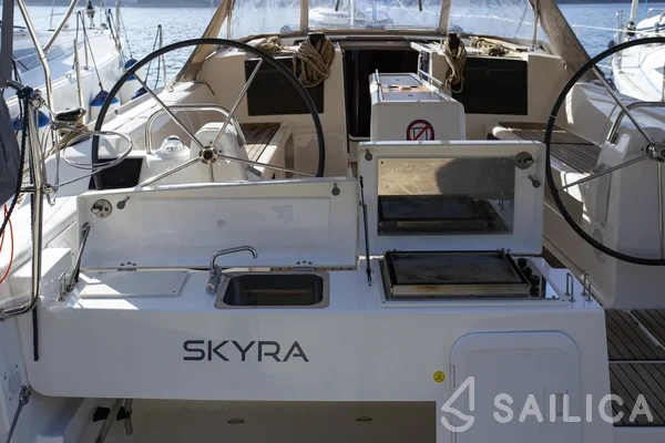 Dufour 412 GL - Yacht Charter Sailica