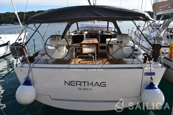 Dufour 520 GL - Yacht Charter Sailica