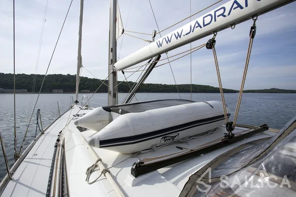 Dufour 520 GL - Yacht Charter Sailica