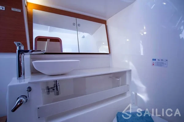 Dufour 430 Grand Large - Yacht Charter Sailica