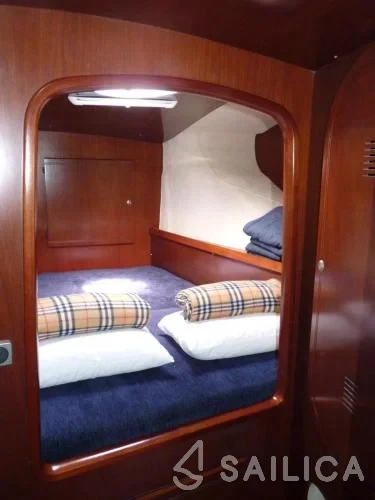 Belize 43 - Yacht Charter Sailica