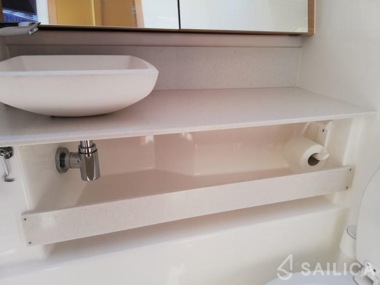 Dufour 430 Grand Large - Yacht Charter Sailica