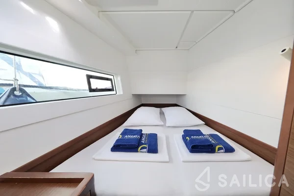Lagoon 40 - Photo #62 Lagoon 40 - Yacht Charter Sailica