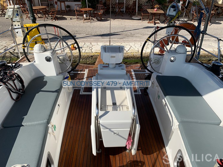 Sun Odyssey 479 - 4 cab. - Yacht Charter Sailica