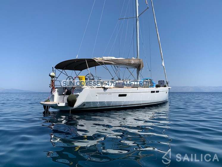 Sun Odyssey 479 - 4 cab. - Yacht Charter Sailica