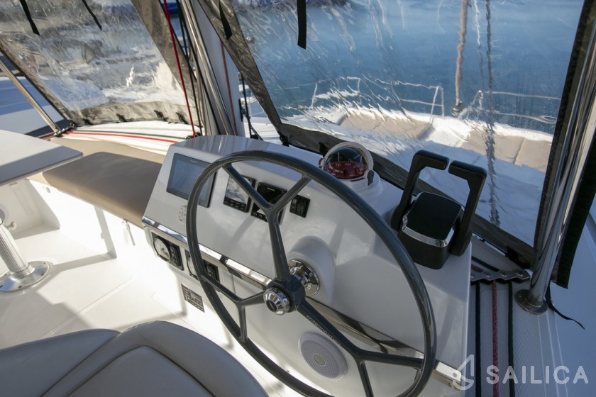 Bali 4.3 - Yacht Charter Sailica