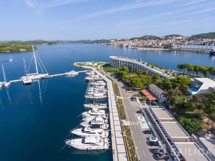 Dufour 430 Grand Large - Yacht Charter Sailica