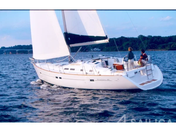 Oceanis 423 Clipper - Yacht Charter Sailica
