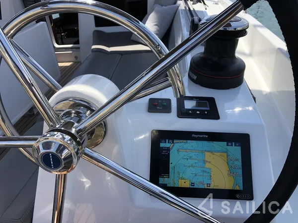 Sun Odyssey 410 - Yacht Charter Sailica