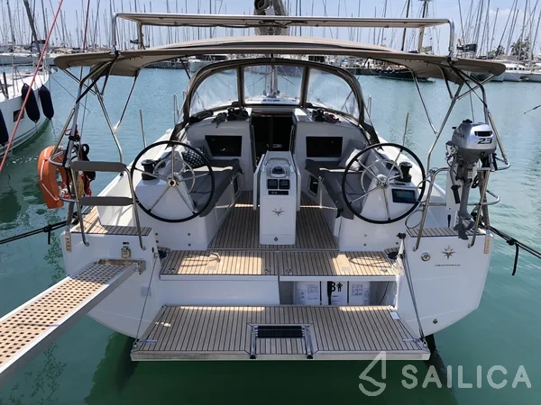 Sun Odyssey 410 - Yacht Charter Sailica