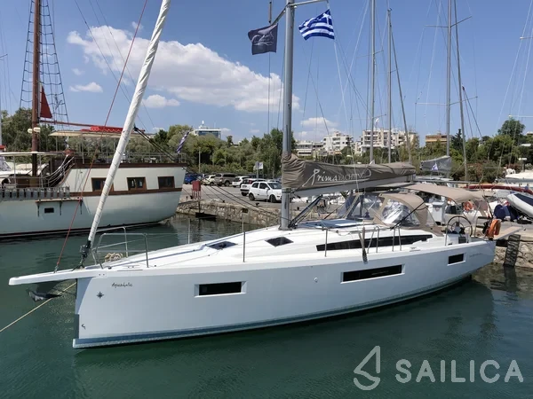 Sun Odyssey 410 - Yacht Charter Sailica