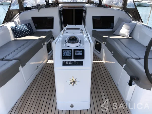 Sun Odyssey 410 - Yacht Charter Sailica