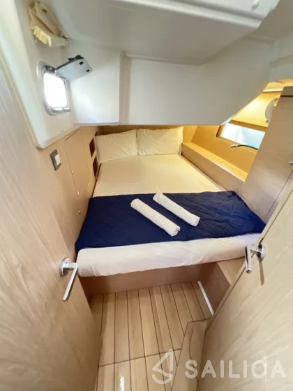Oceanis 46.1 - Yacht Charter Sailica