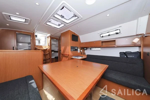 Bavaria 36 Cruiser - Yacht Charter Sailica
