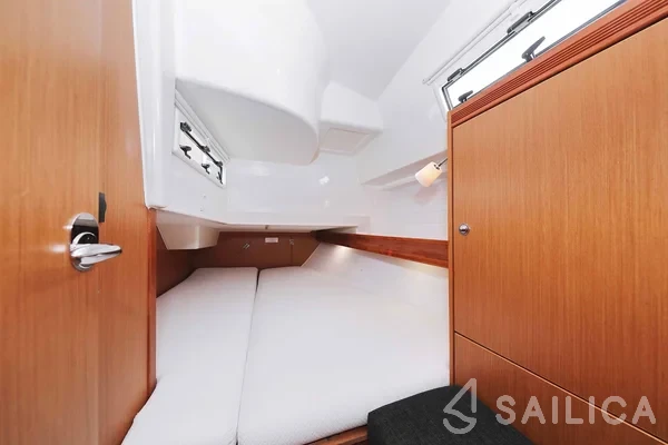 Bavaria 36 Cruiser - Yacht Charter Sailica