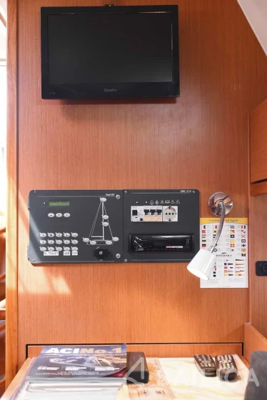 Bavaria 36 Cruiser - Yacht Charter Sailica