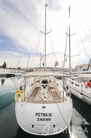 Bavaria 36 Cruiser - Yacht Charter Sailica