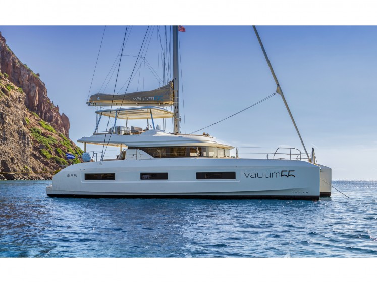 Lagoon 55 - Yacht Charter Sailica