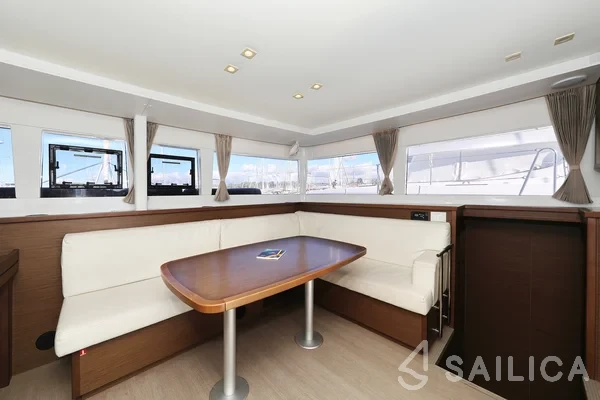 Lagoon 450 S - 4 + 2 cab. - Yacht Charter Sailica