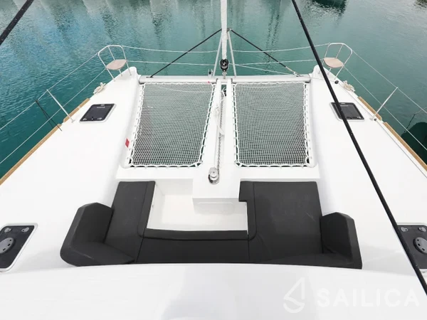 Lagoon 450 - Yacht Charter Sailica