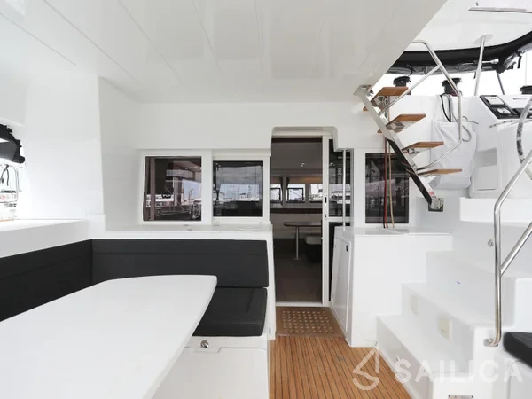 Lagoon 450 - Yacht Charter Sailica