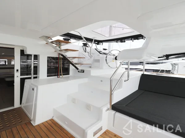 Lagoon 450 - Yacht Charter Sailica
