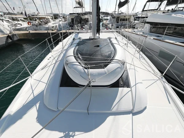 Oceanis 51.1 - Yacht Charter Sailica