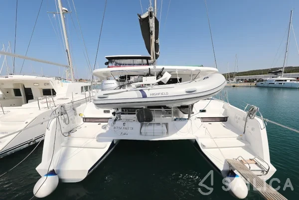 Lagoon 42 - Yacht Charter Sailica