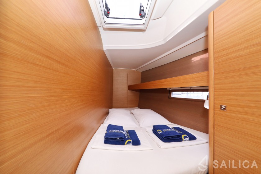 Dufour 460 GL - Yacht Charter Sailica