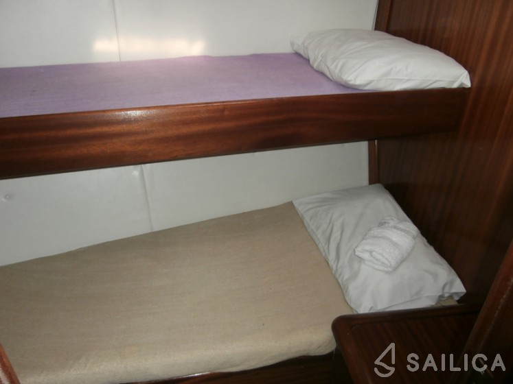 Bavaria 44 - Yacht Charter Sailica