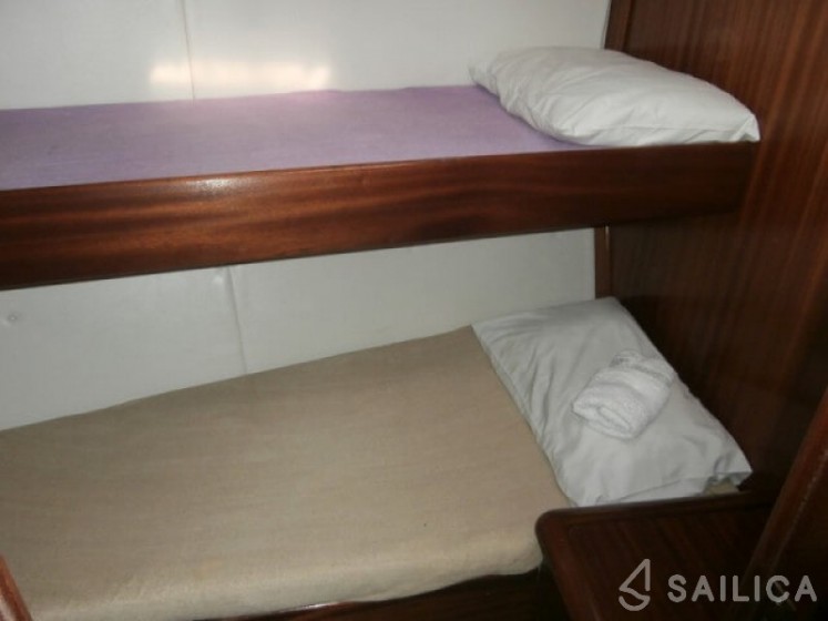 Bavaria 44 - Yacht Charter Sailica